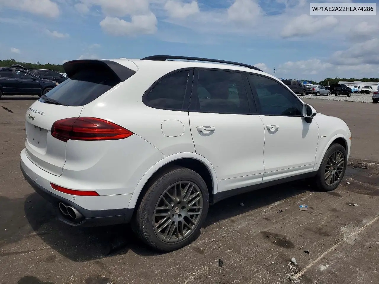 2017 Porsche Cayenne Se Hybrid Platinum VIN: WP1AE2A22HLA74286 Lot: 57470156