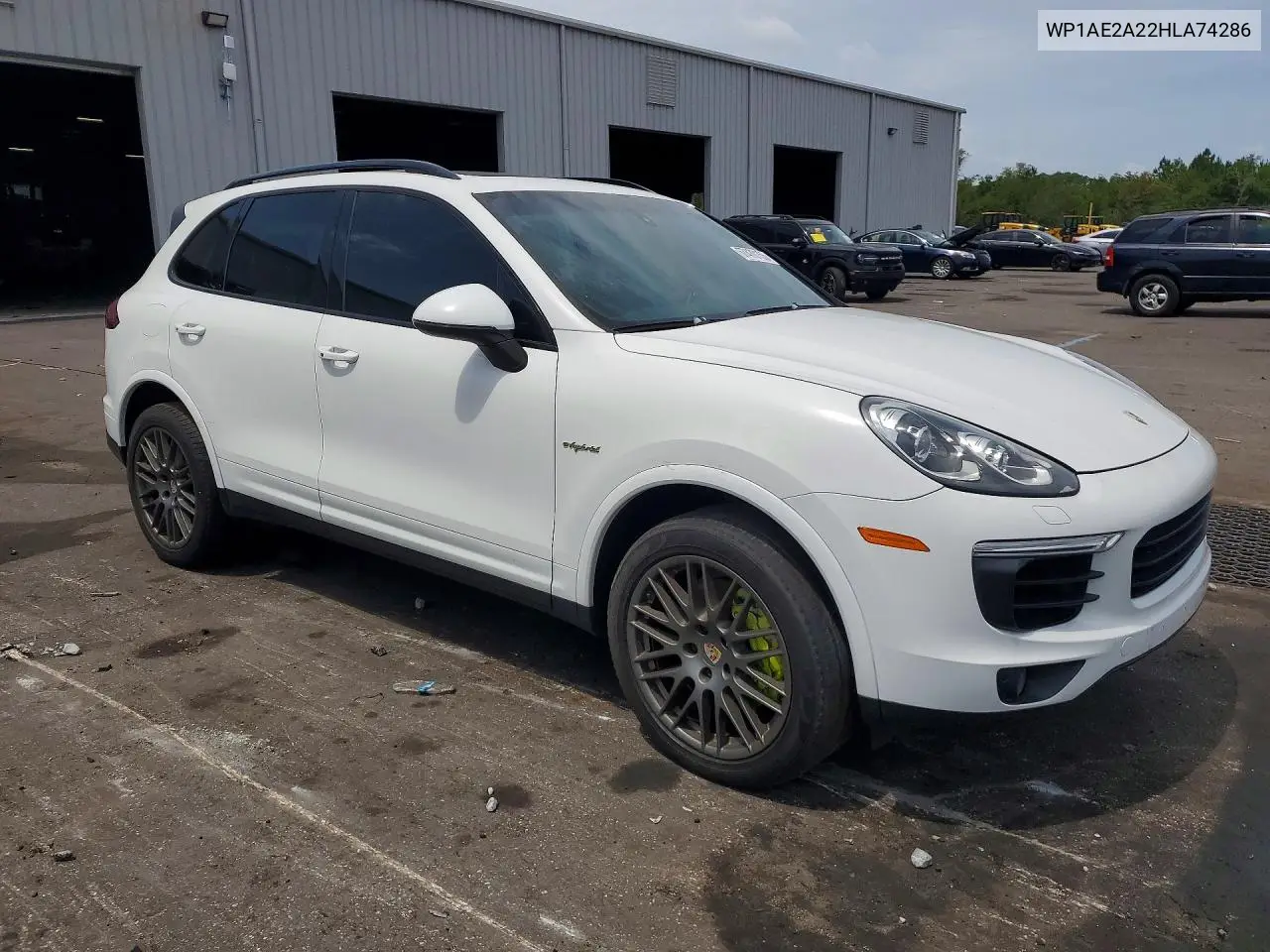 2017 Porsche Cayenne Se Hybrid Platinum VIN: WP1AE2A22HLA74286 Lot: 57470156