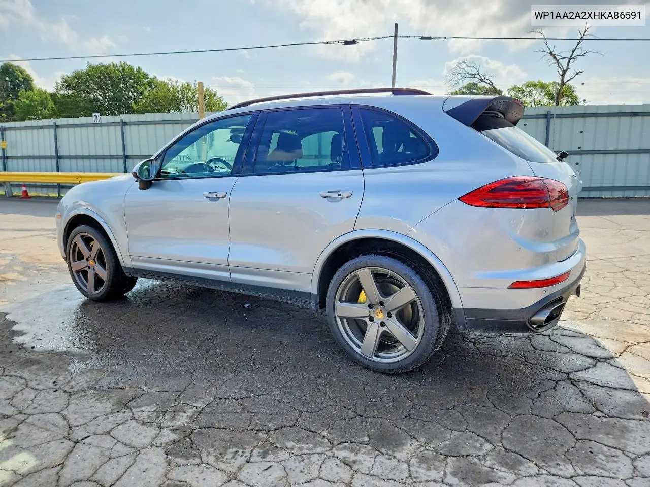 2017 Porsche Cayenne VIN: WP1AA2A2XHKA86591 Lot: 58892376