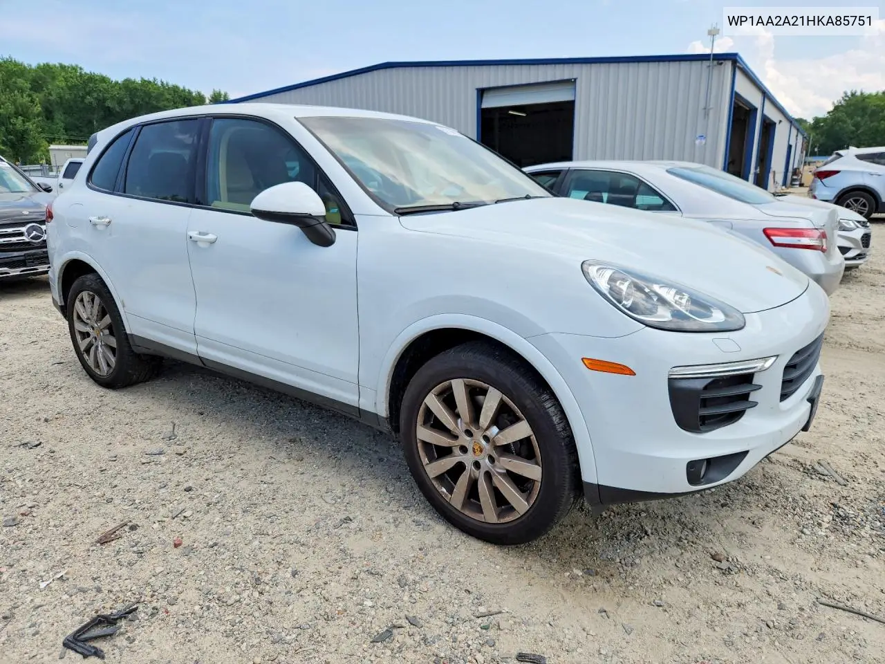 2017 Porsche Cayenne VIN: WP1AA2A21HKA85751 Lot: 59188926