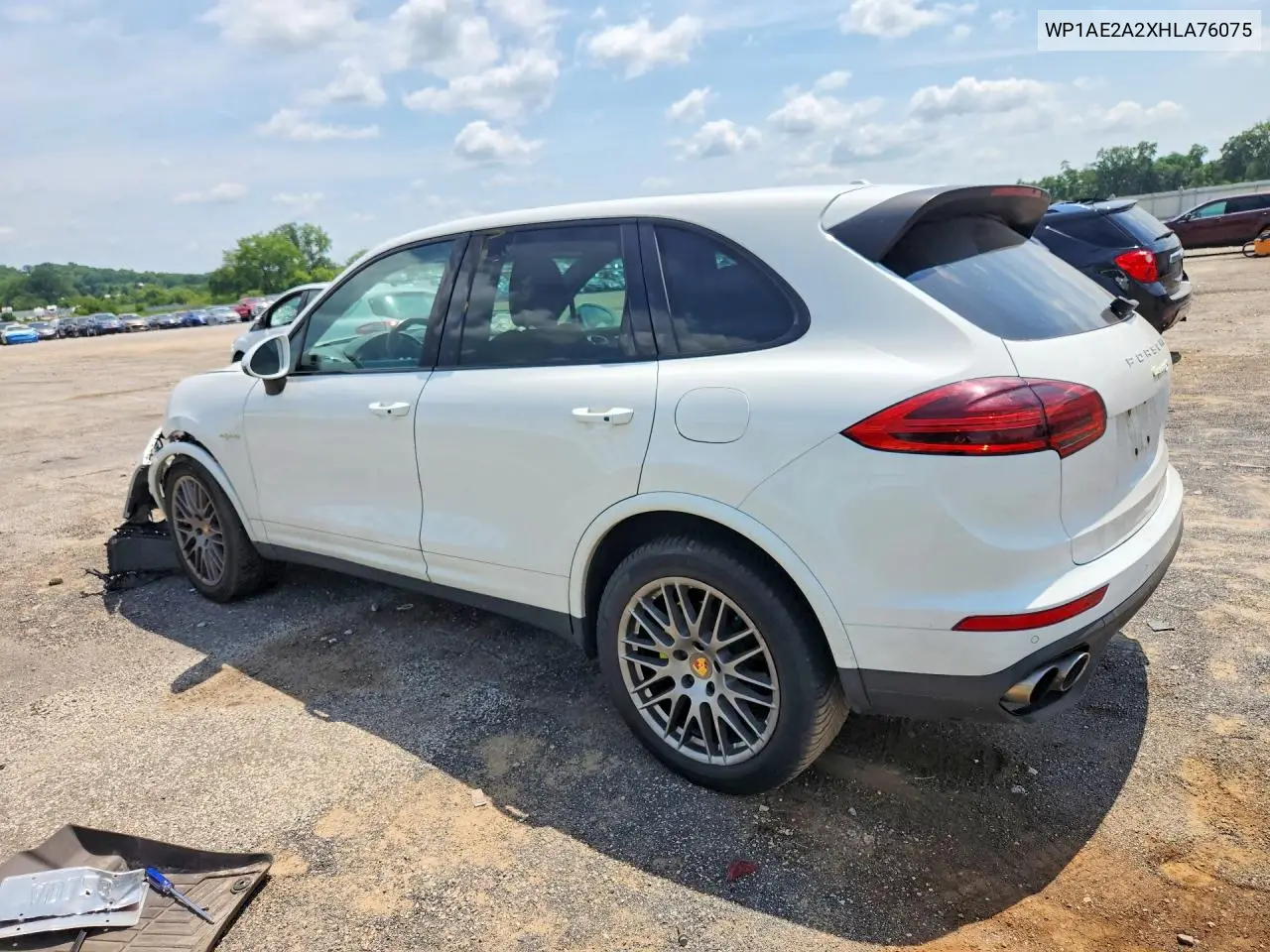 2017 Porsche Cayenne Se Hybrid Platinum VIN: WP1AE2A2XHLA76075 Lot: 61301176