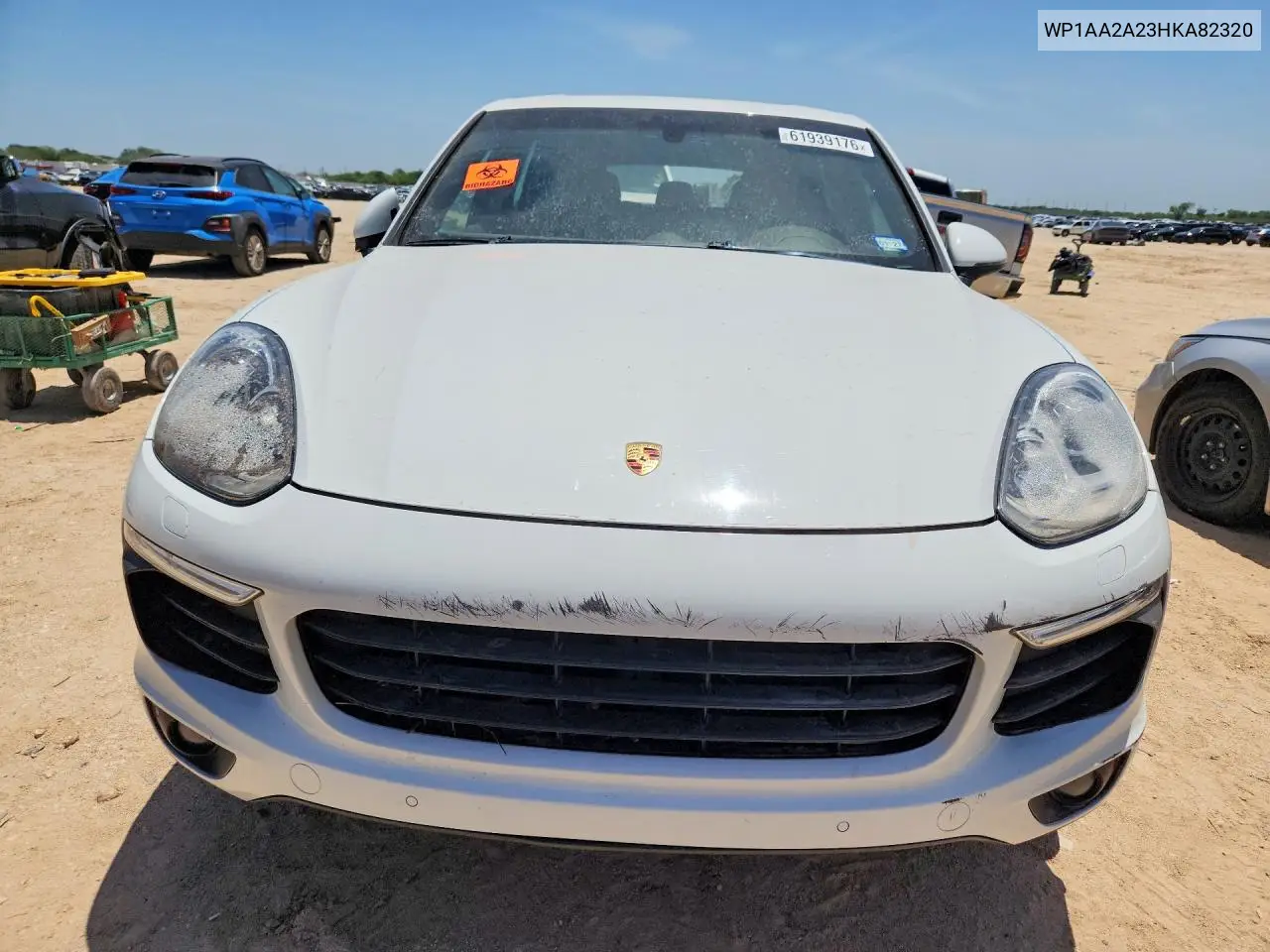 2017 Porsche Cayenne VIN: WP1AA2A23HKA82320 Lot: 61939176