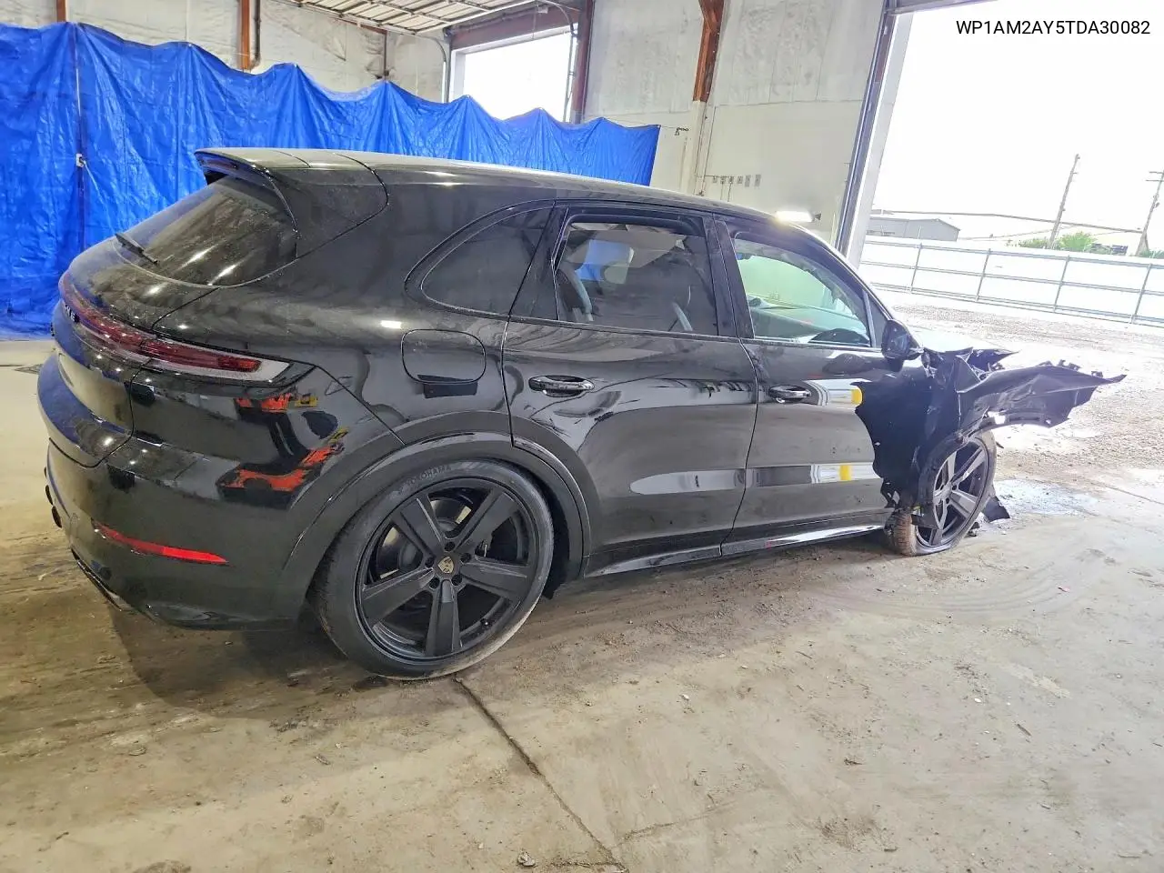 2026 Porsche Cayenne Turbo E-Hybrid VIN: WP1AM2AY5TDA30082 Lot: 60456256