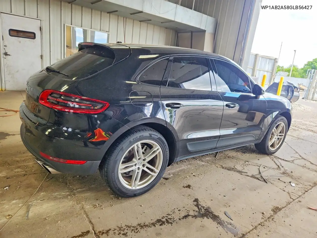 2016 Porsche Macan S VIN: WP1AB2A58GLB56427 Lot: 57526216