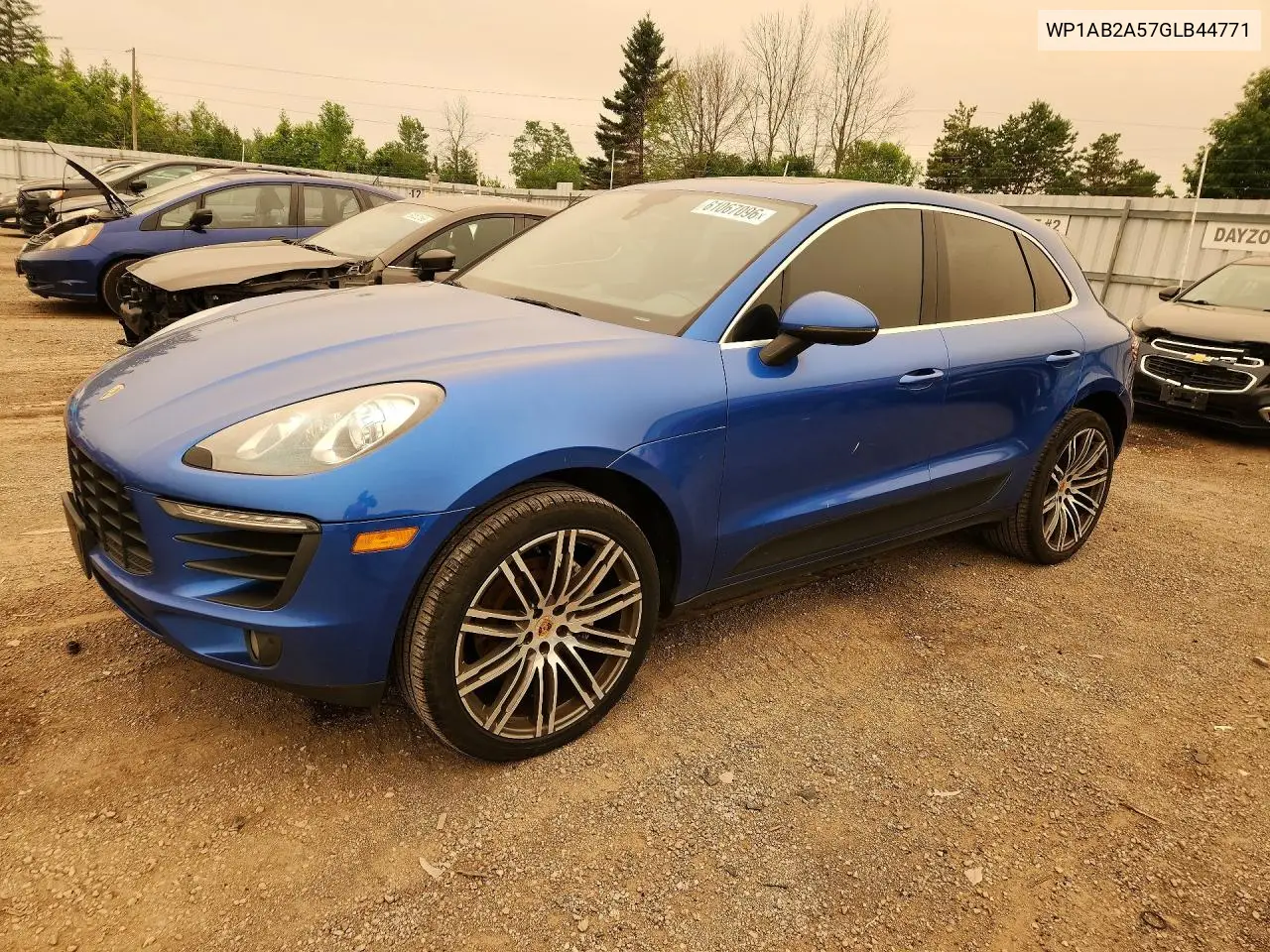 2016 Porsche Macan S VIN: WP1AB2A57GLB44771 Lot: 61067096