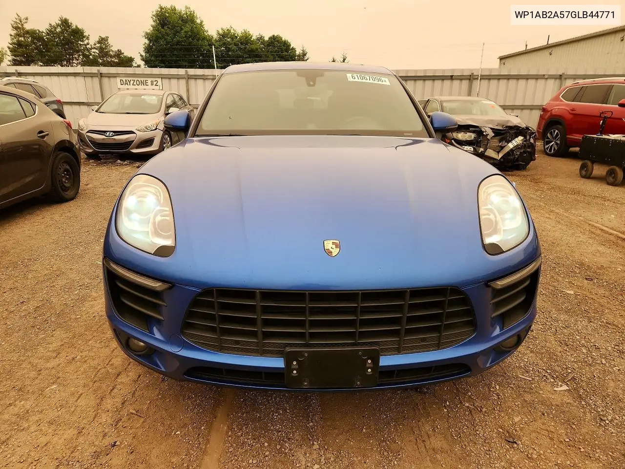 2016 Porsche Macan S VIN: WP1AB2A57GLB44771 Lot: 61067096