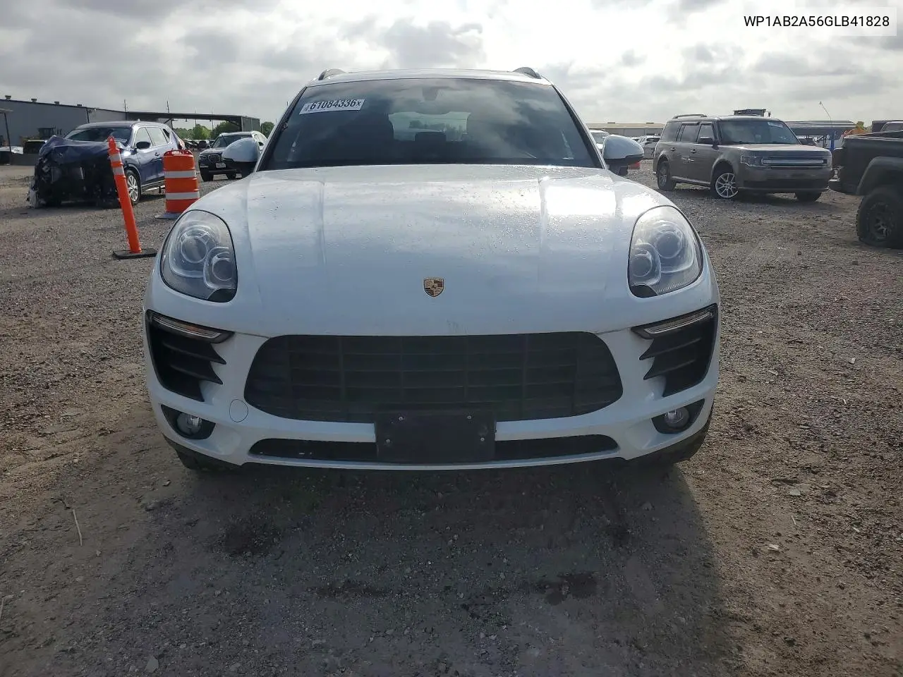 2016 Porsche Macan S VIN: WP1AB2A56GLB41828 Lot: 61084336