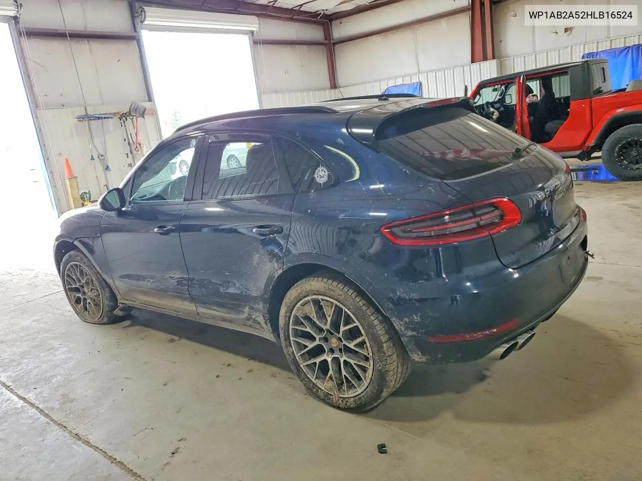 2017 Porsche Macan S VIN: WP1AB2A52HLB16524 Lot: 56765616