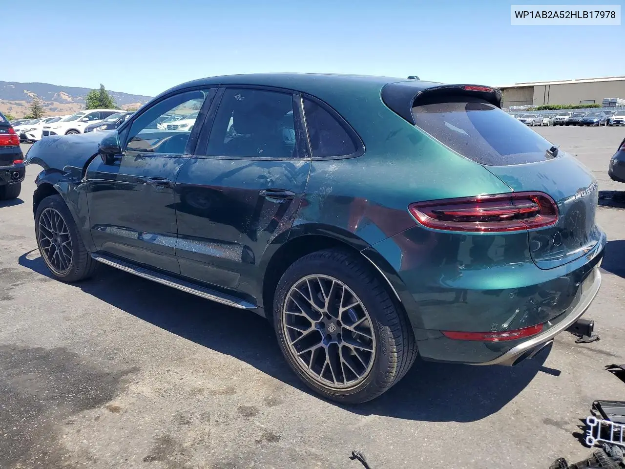 2017 Porsche Macan S VIN: WP1AB2A52HLB17978 Lot: 58561846