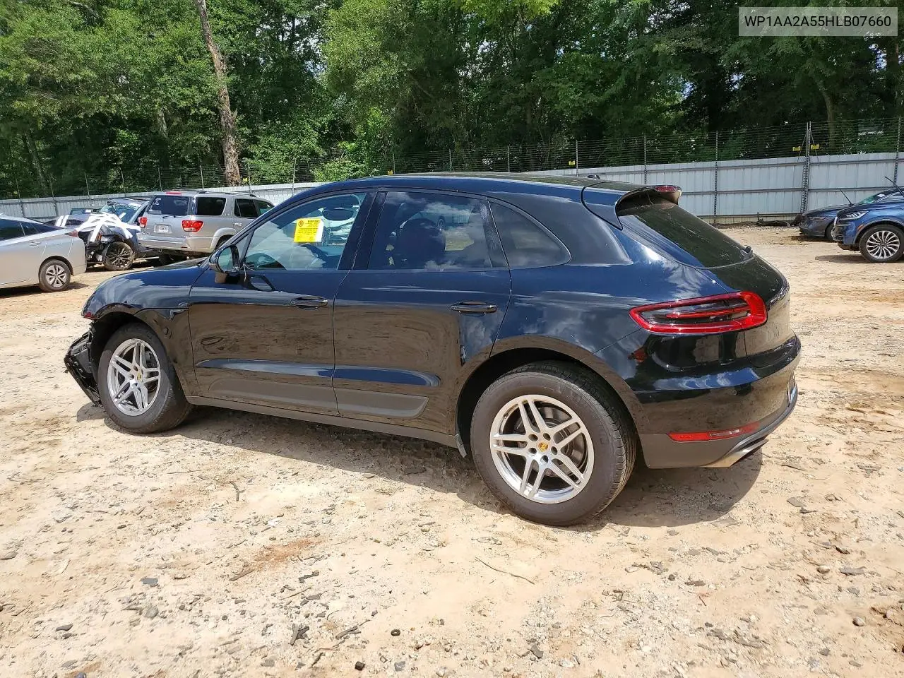 2017 Porsche Macan VIN: WP1AA2A55HLB07660 Lot: 59899956