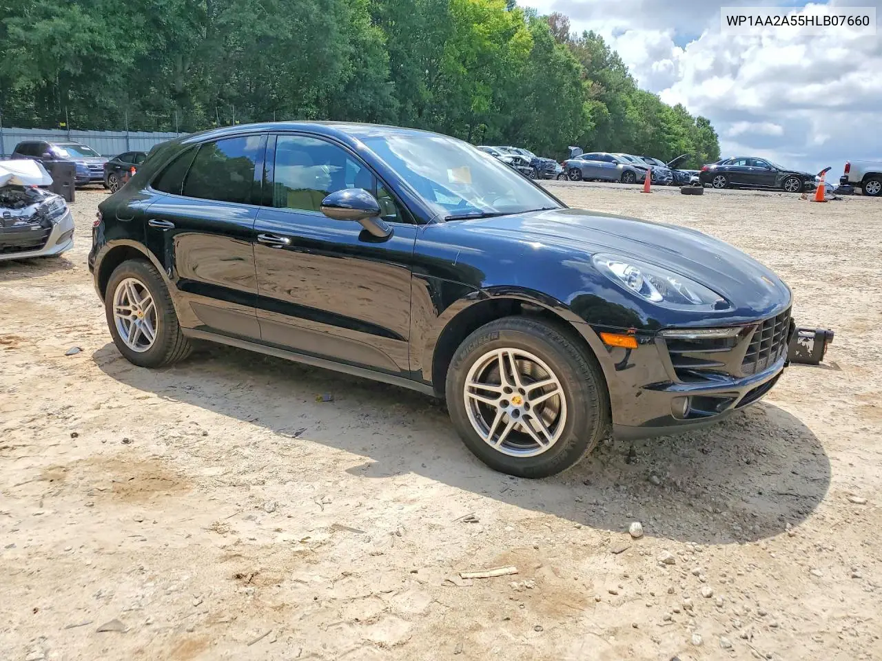 2017 Porsche Macan VIN: WP1AA2A55HLB07660 Lot: 59899956