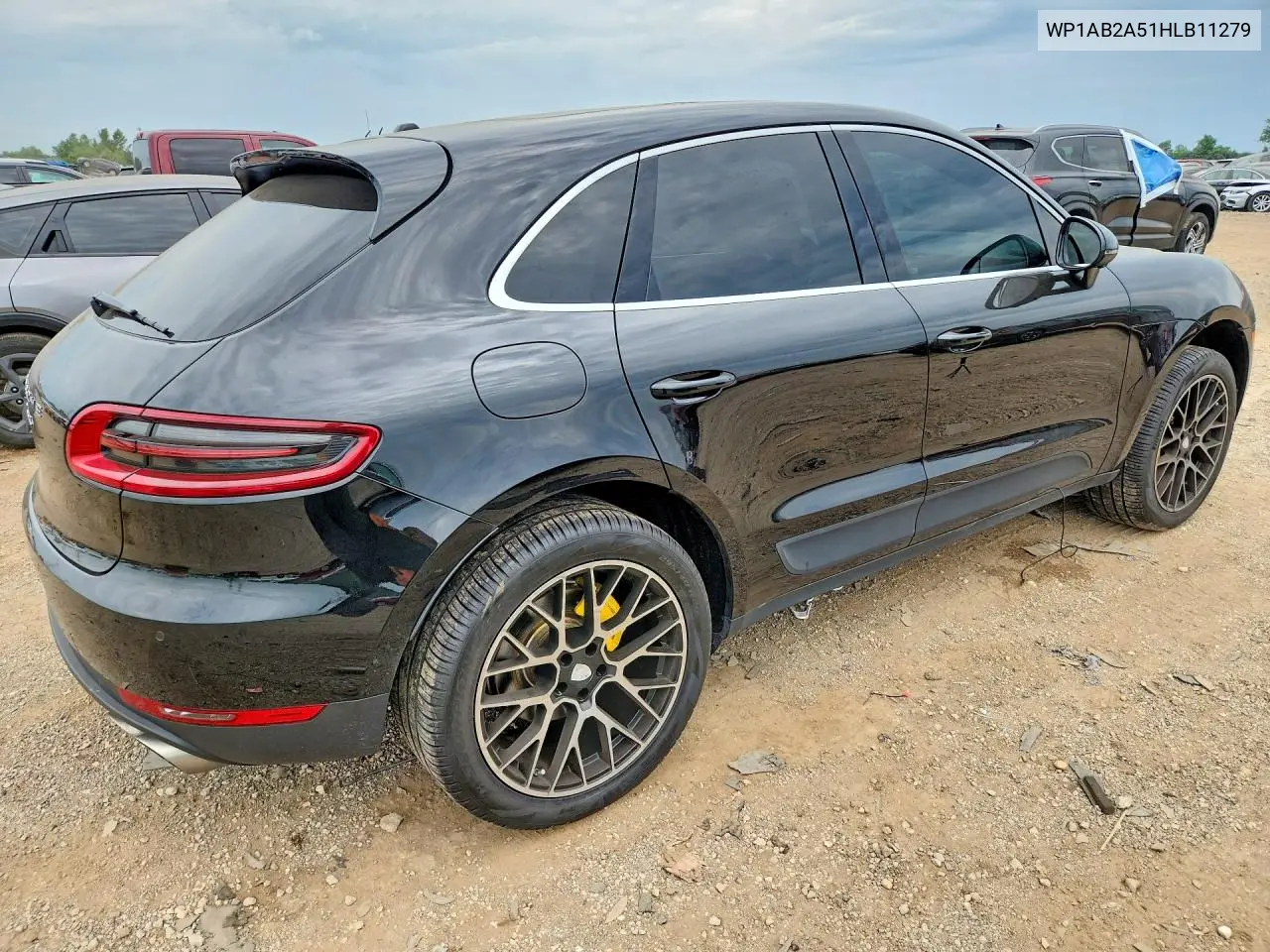 2017 Porsche Macan S VIN: WP1AB2A51HLB11279 Lot: 60443526