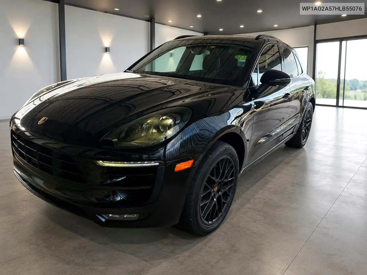 2017 Porsche Macan Gts VIN: WP1AG2A57HLB55076 Lot: 62356696