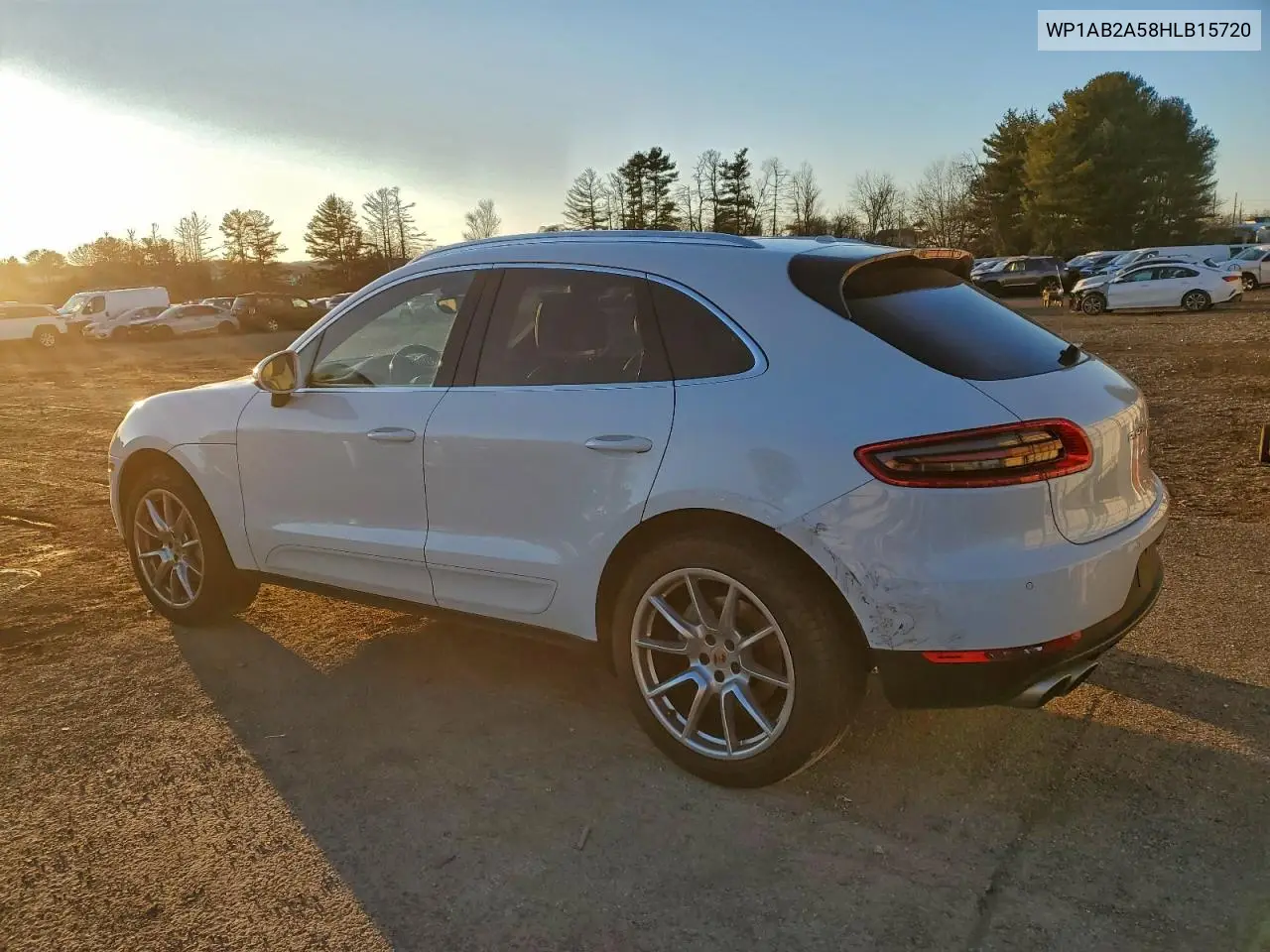 2017 Porsche Macan S VIN: WP1AB2A58HLB15720 Lot: 96068475