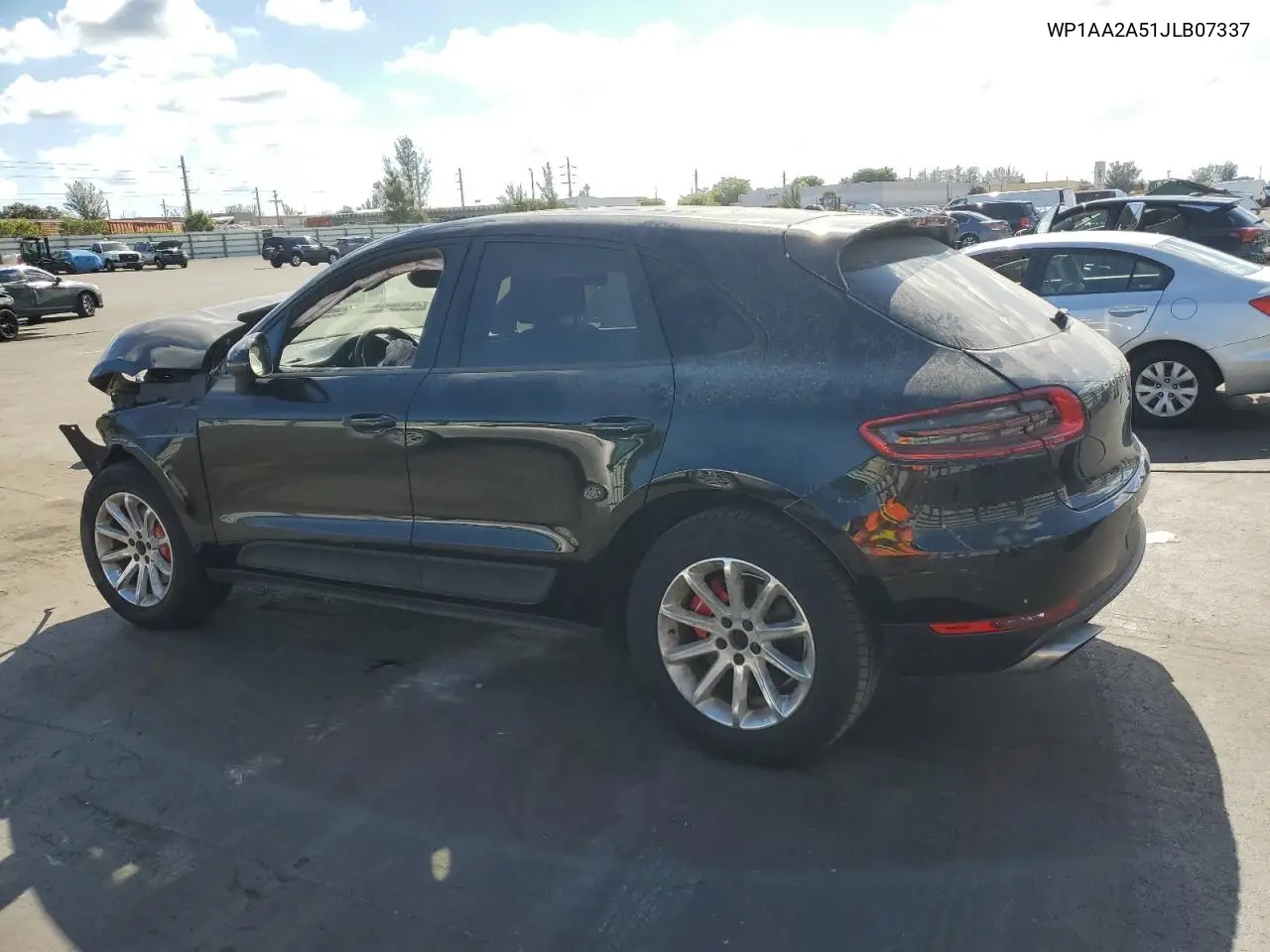 WP1AA2A51JLB07337 2018 Porsche Macan