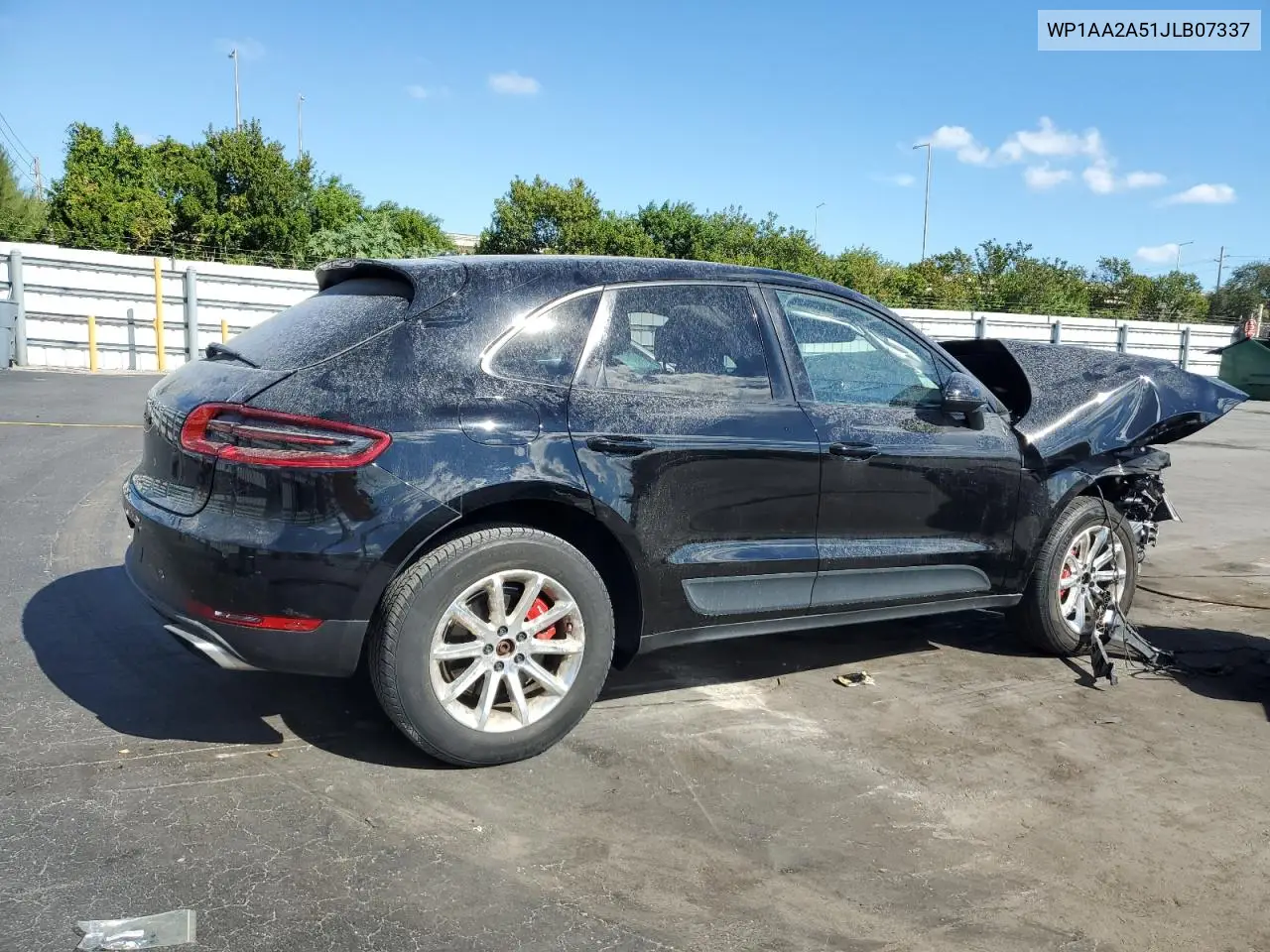 WP1AA2A51JLB07337 2018 Porsche Macan