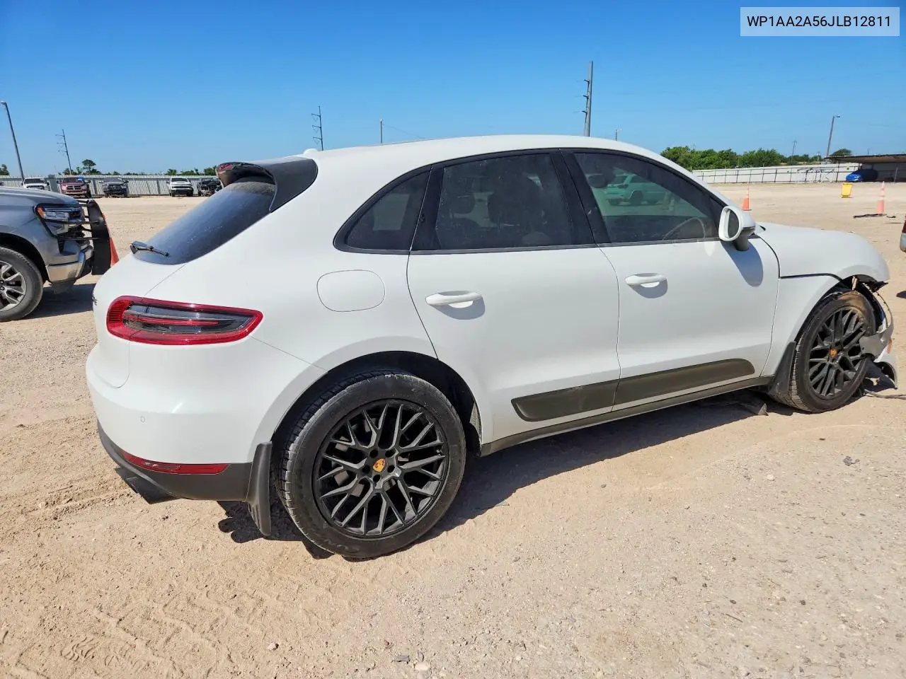 2018 Porsche Macan VIN: WP1AA2A56JLB12811 Lot: 60260386
