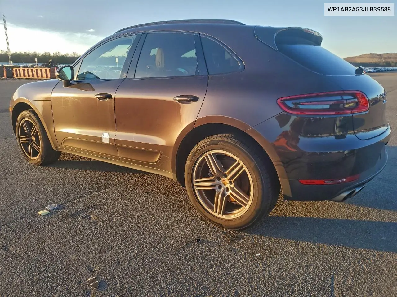 WP1AB2A53JLB39588 2018 Porsche Macan S