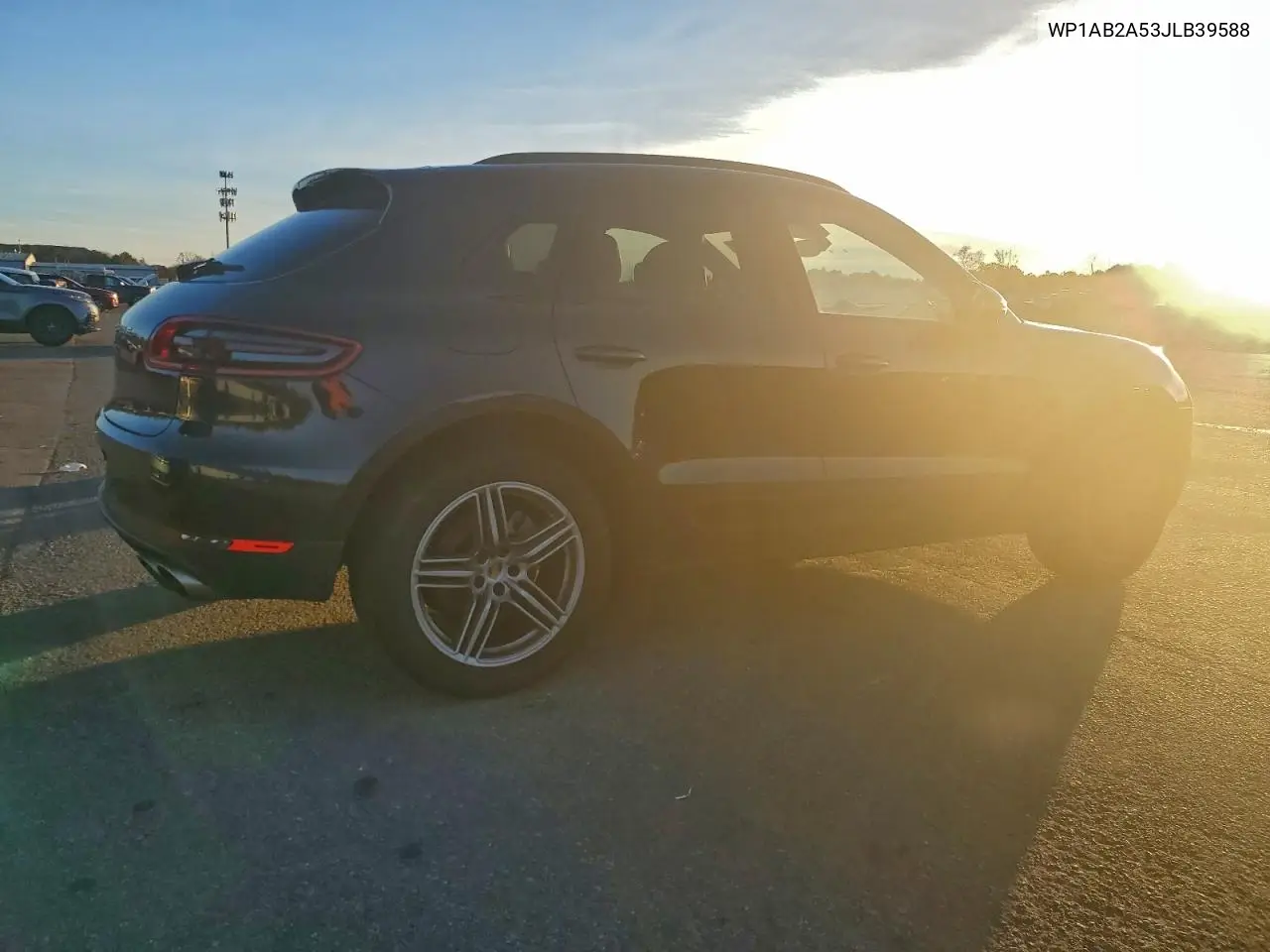WP1AB2A53JLB39588 2018 Porsche Macan S
