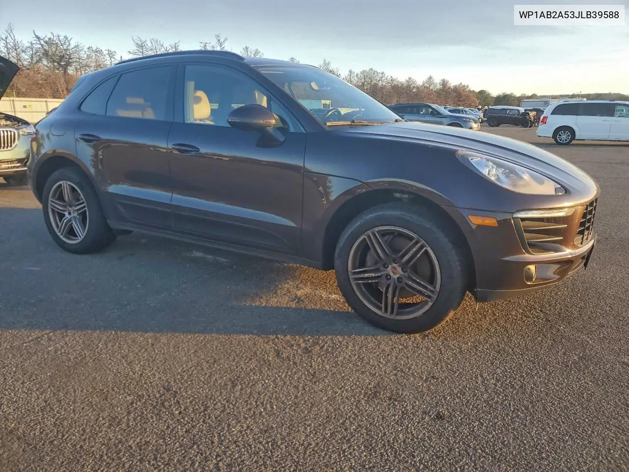 WP1AB2A53JLB39588 2018 Porsche Macan S