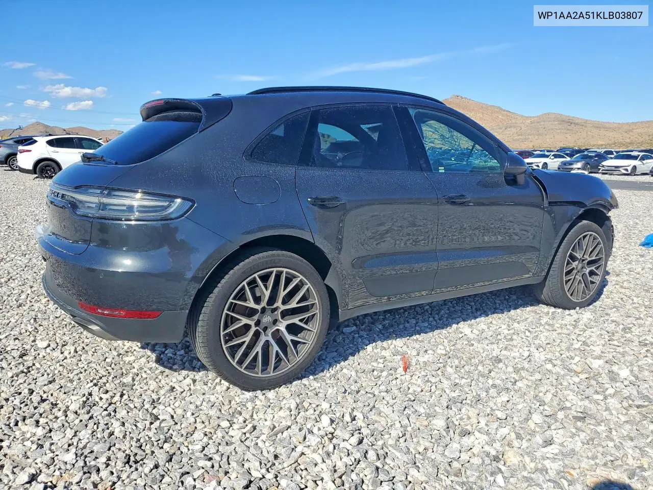 WP1AA2A51KLB03807 2019 Porsche Macan