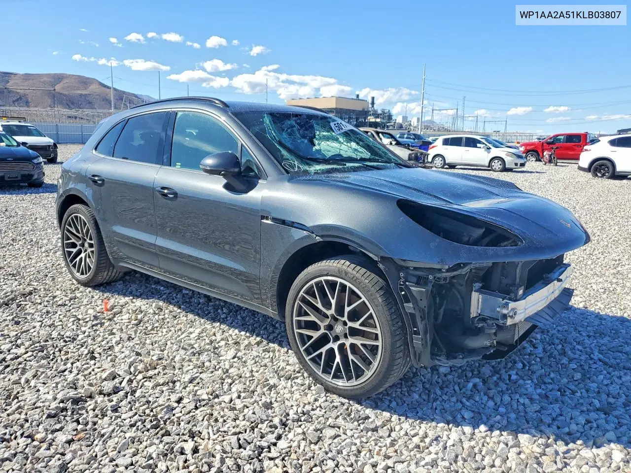 WP1AA2A51KLB03807 2019 Porsche Macan