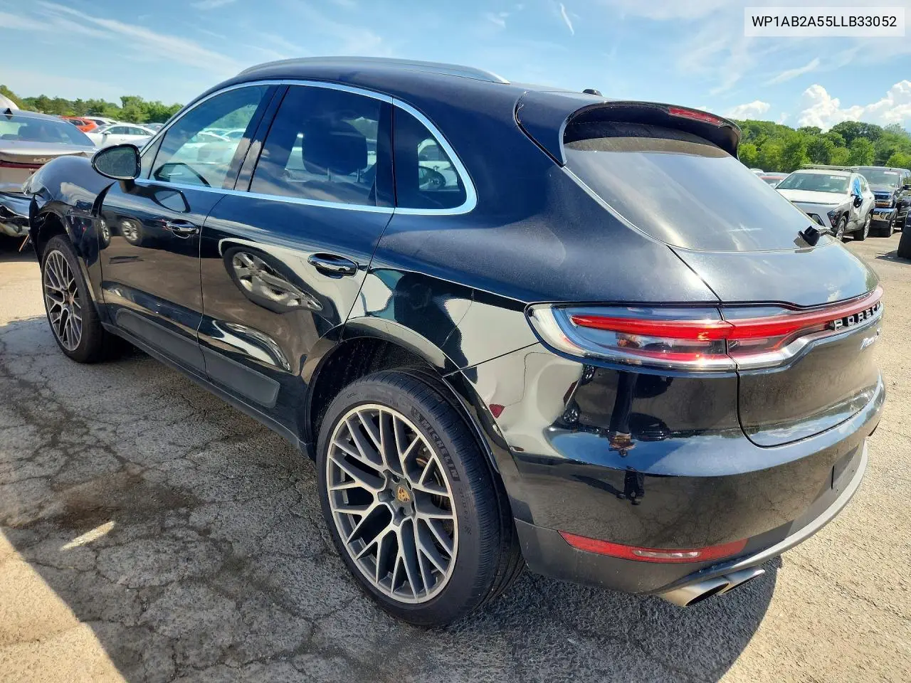 2020 Porsche Macan S VIN: WP1AB2A55LLB33052 Lot: 56559526