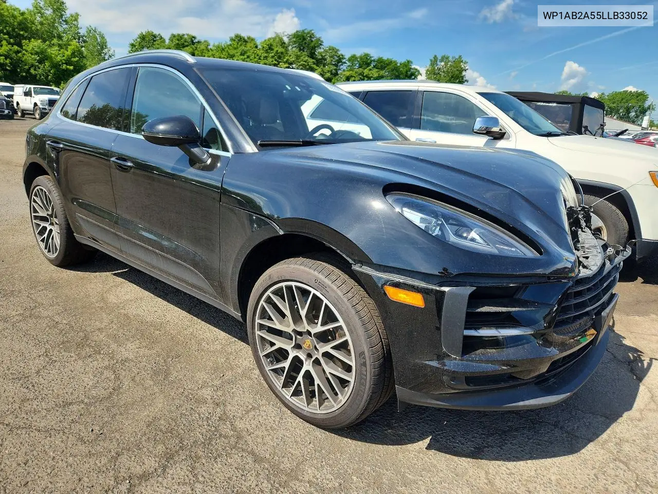 2020 Porsche Macan S VIN: WP1AB2A55LLB33052 Lot: 56559526