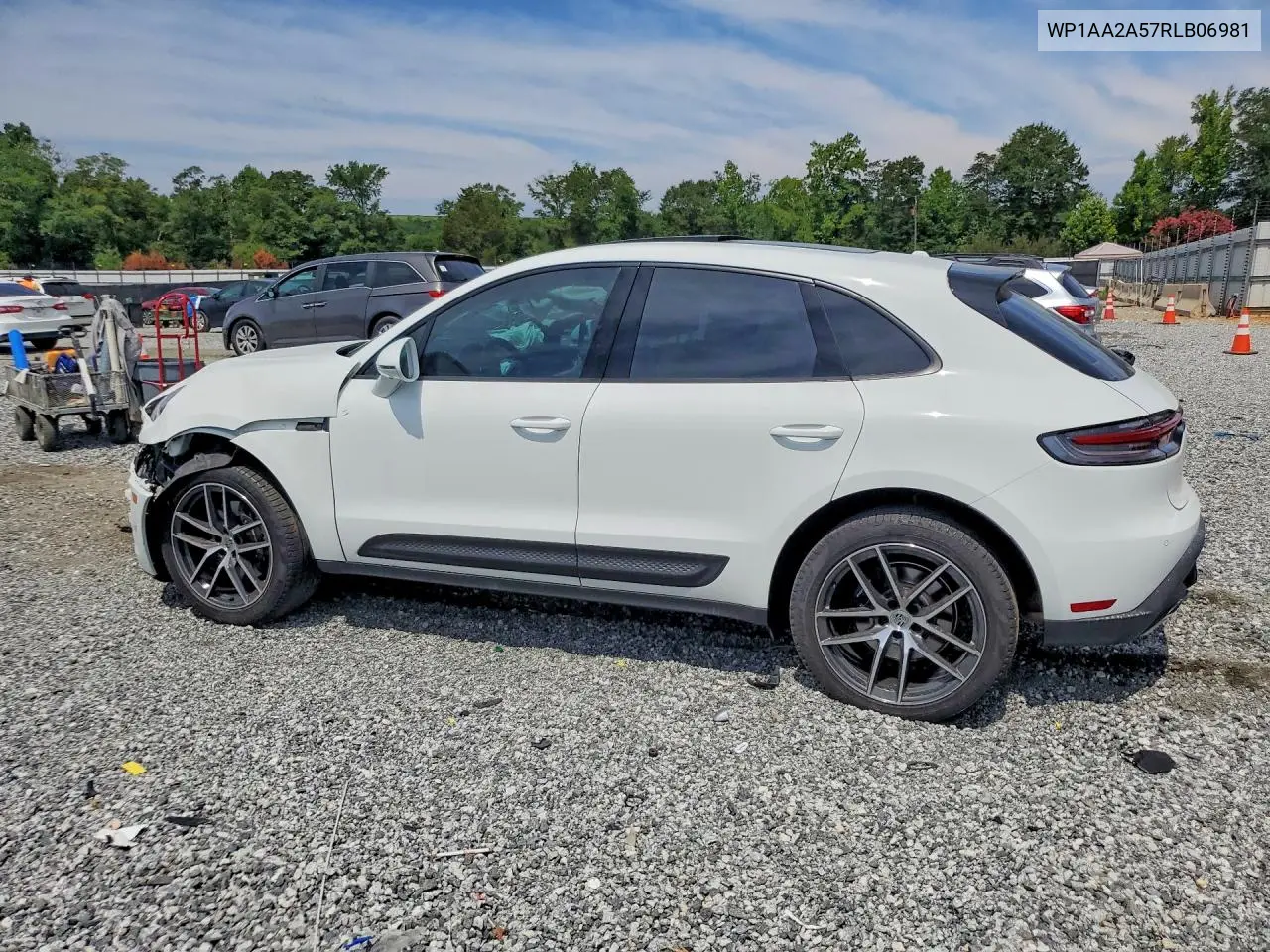 2024 Porsche Macan Base VIN: WP1AA2A57RLB06981 Lot: 60428826