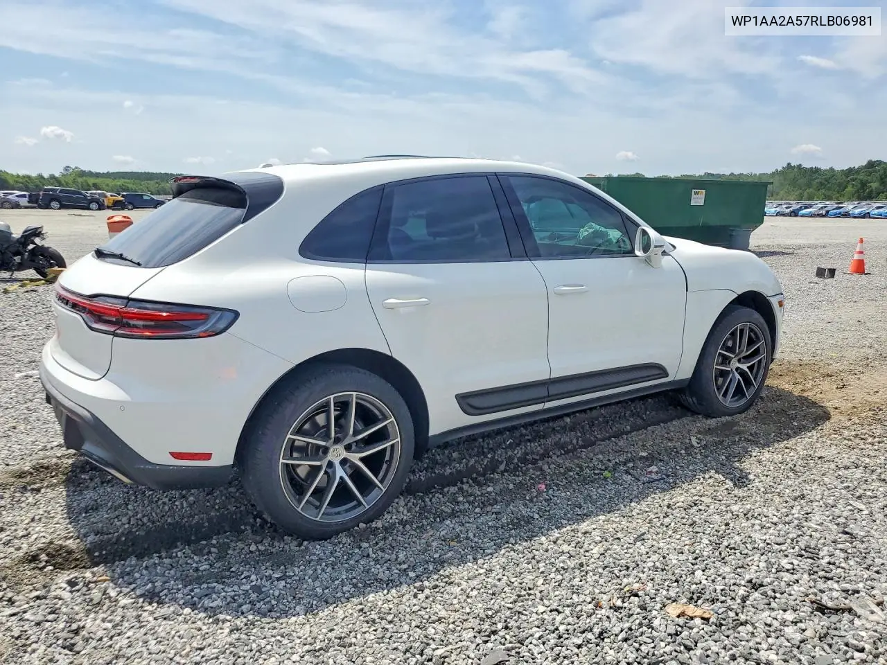 2024 Porsche Macan Base VIN: WP1AA2A57RLB06981 Lot: 60428826