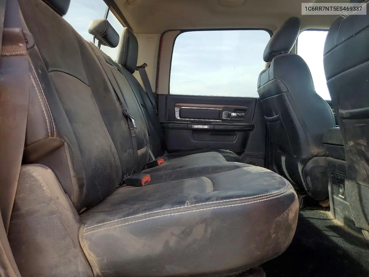 2014 Ram 1500 Laramie VIN: 1C6RR7NT5ES469337 Lot: 76266065