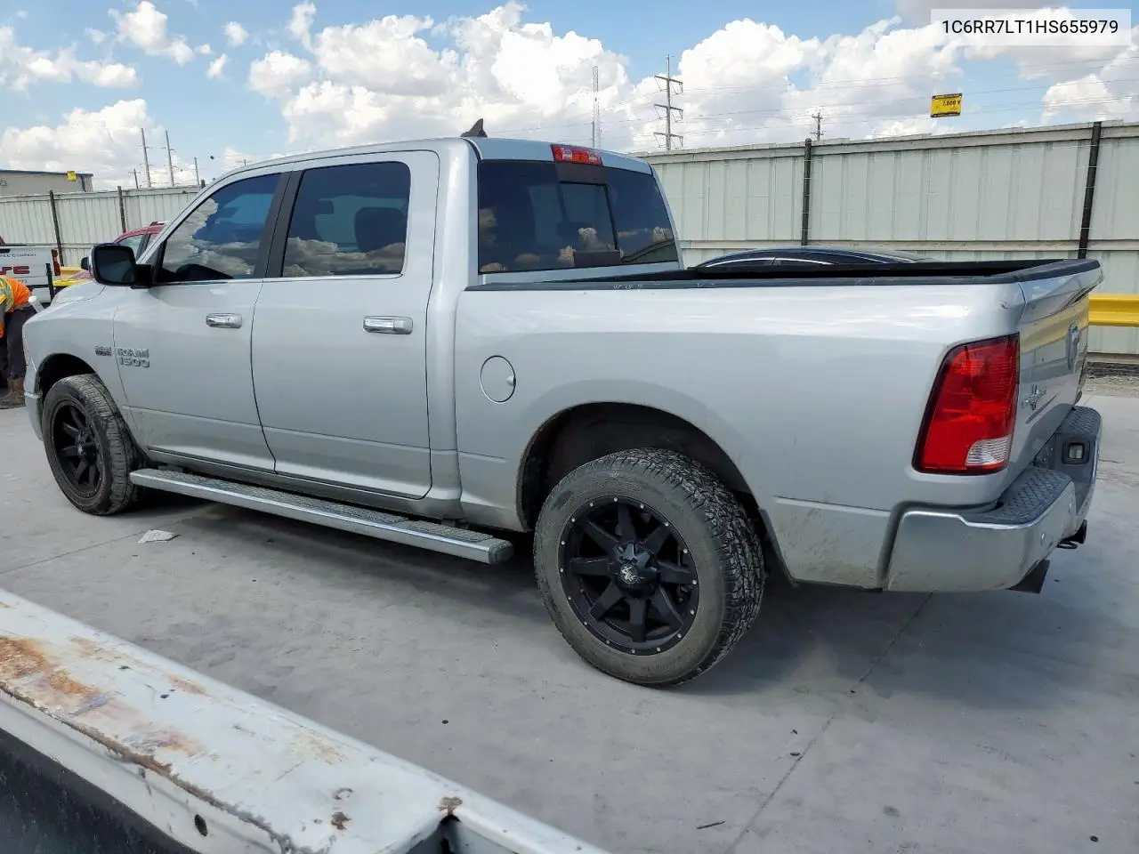 1C6RR7LT1HS655979 2017 Ram 1500 Slt