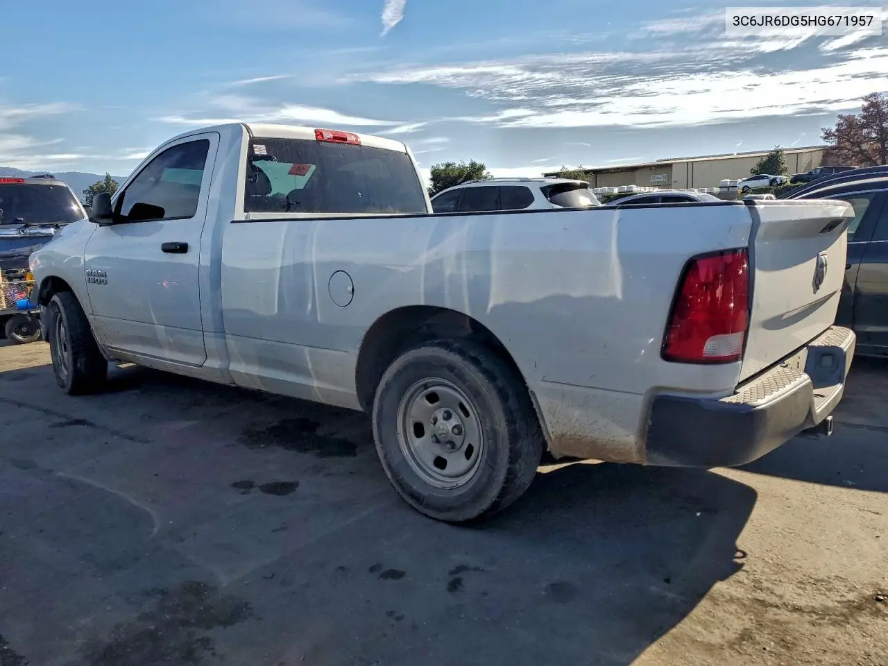 3C6JR6DG5HG671957 2017 Ram 1500 St