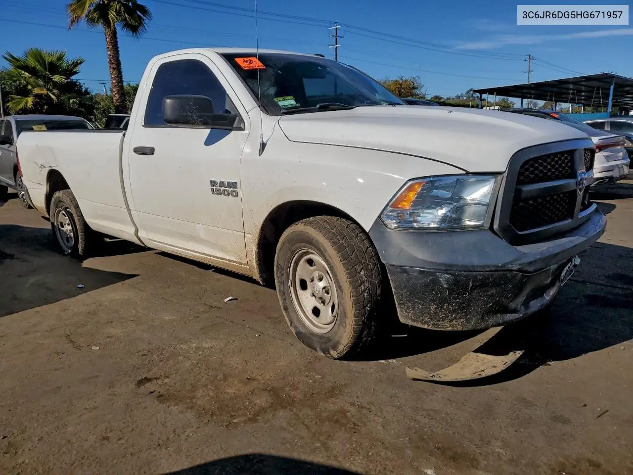 3C6JR6DG5HG671957 2017 Ram 1500 St