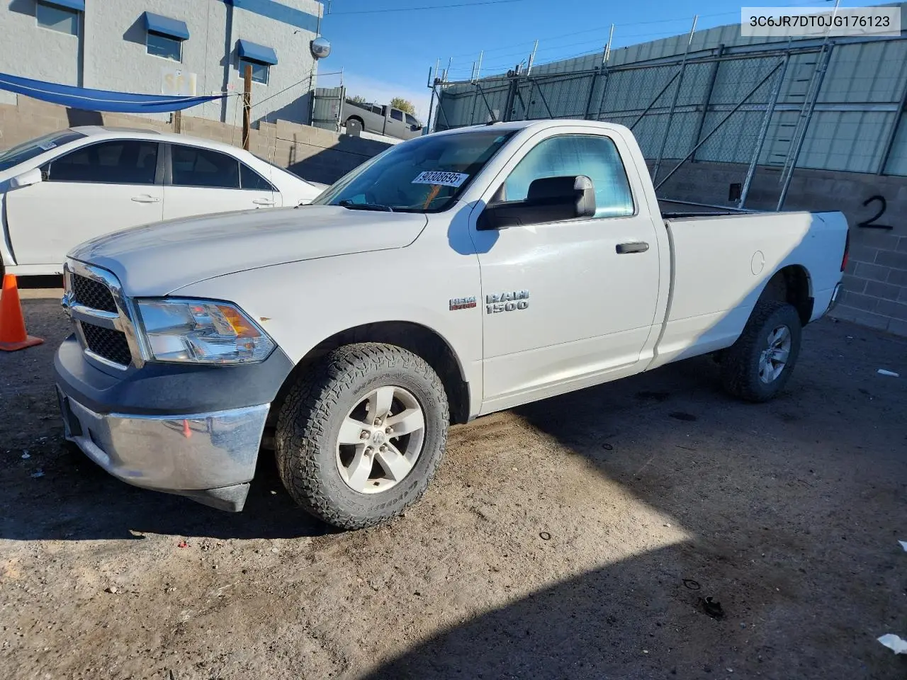 3C6JR7DT0JG176123 2018 Ram 1500 St