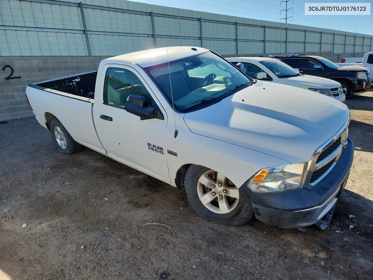 3C6JR7DT0JG176123 2018 Ram 1500 St
