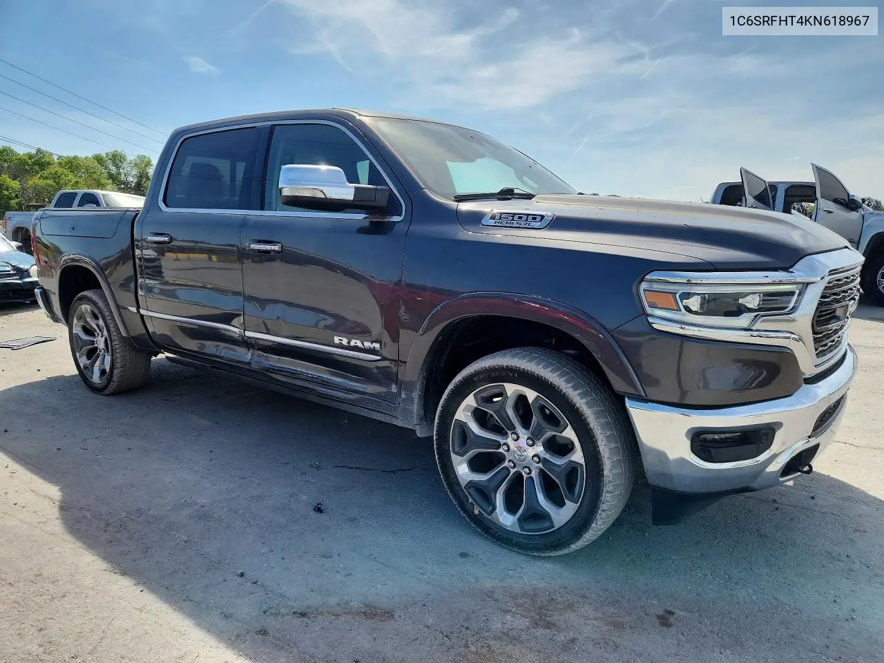 1C6SRFHT4KN618967 2019 Ram 1500 Limited