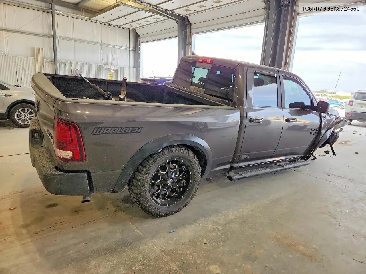 1C6RR7GG8KS724560 2019 Ram 1500 Classic Slt