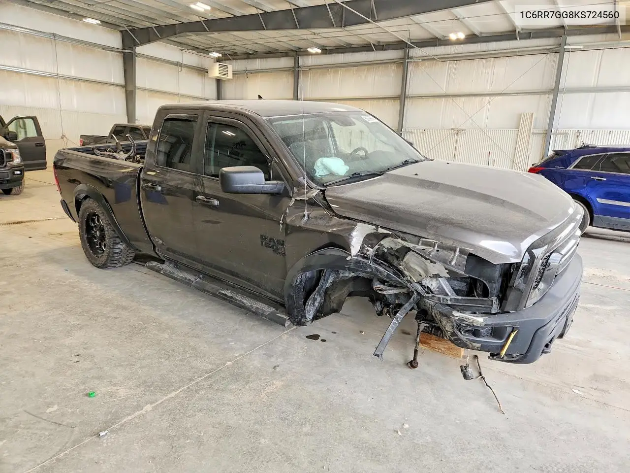 1C6RR7GG8KS724560 2019 Ram 1500 Classic Slt
