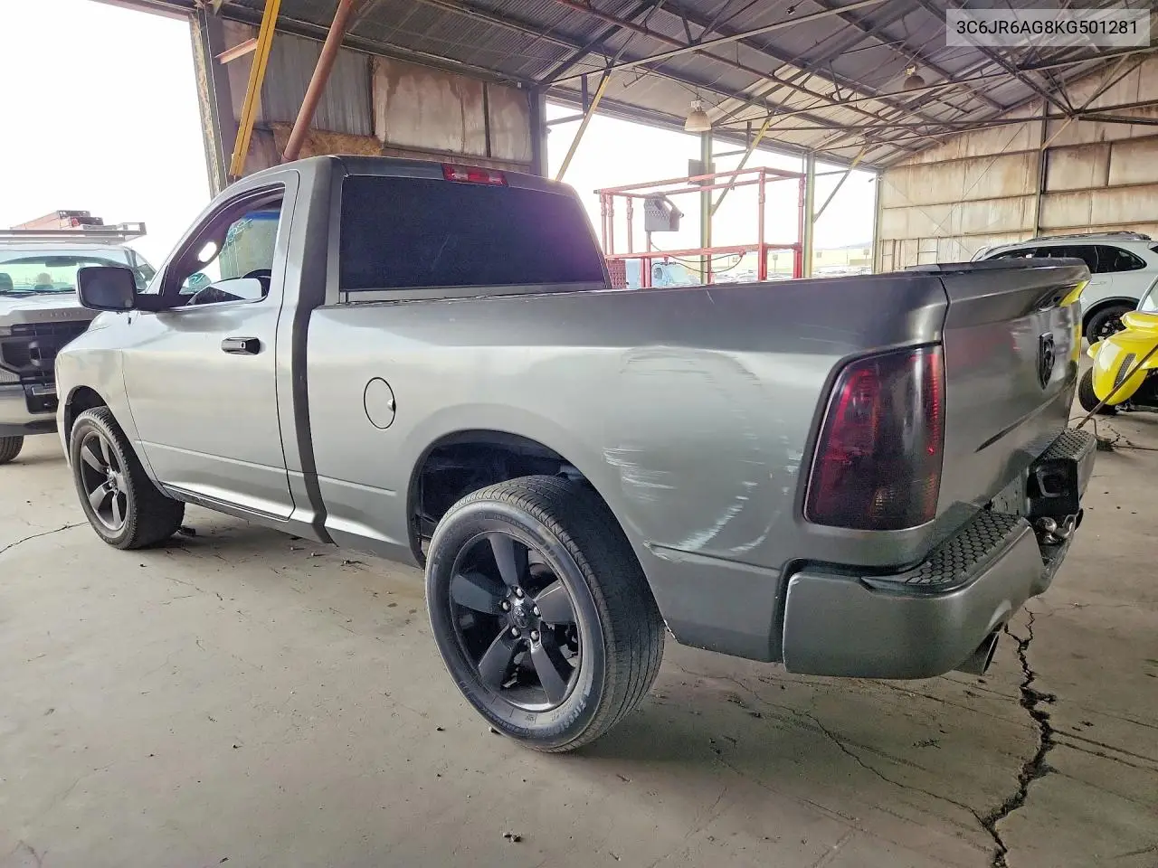 2019 Ram 1500 Classic Tradesman VIN: 3C6JR6AG8KG501281 Lot: 57260356
