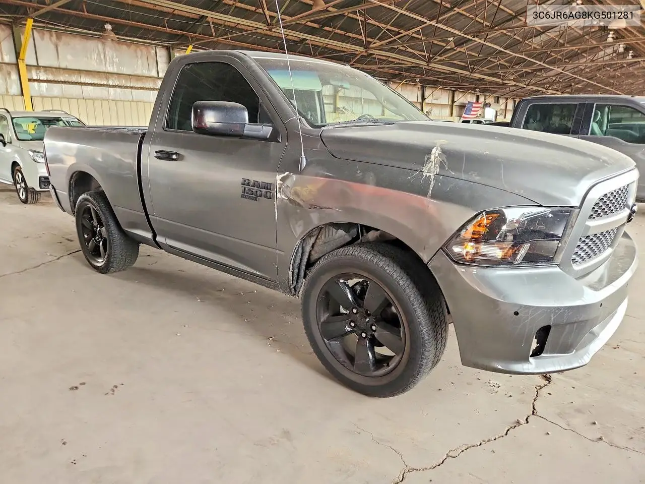 2019 Ram 1500 Classic Tradesman VIN: 3C6JR6AG8KG501281 Lot: 57260356
