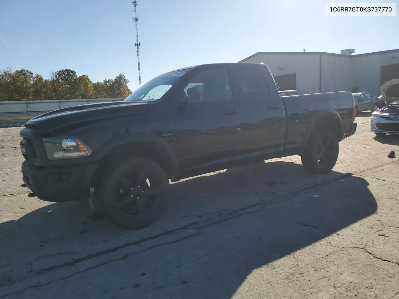 1C6RR7GT0KS737770 2019 Ram 1500 Classic Slt