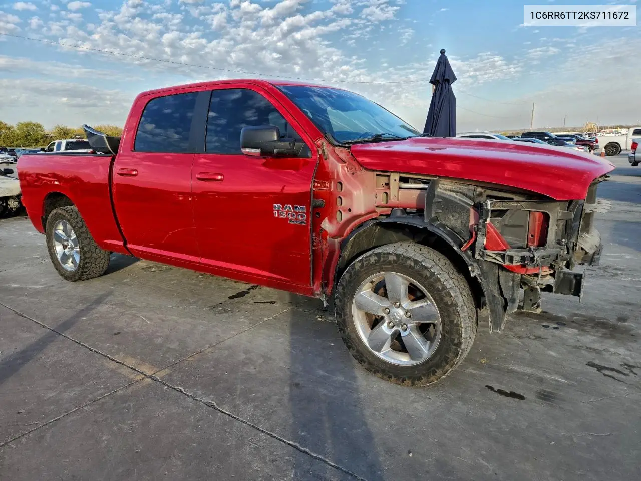 1C6RR6TT2KS711672 2019 Ram 1500 Classic Slt