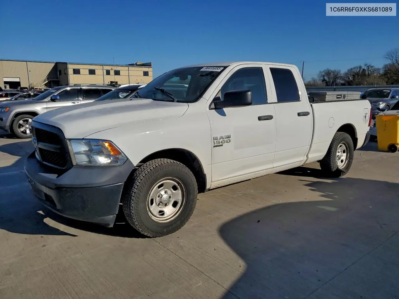 1C6RR6FGXKS681089 2019 Ram 1500 Classic Tradesman