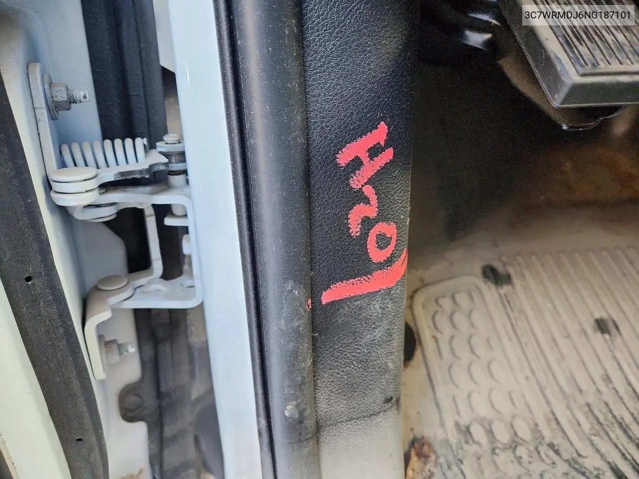 2022 Ram 5500 Refrigerated Box Truck 6.4L V8 VIN: 3C7WRMDJ6NG187101 Lot: 72216035