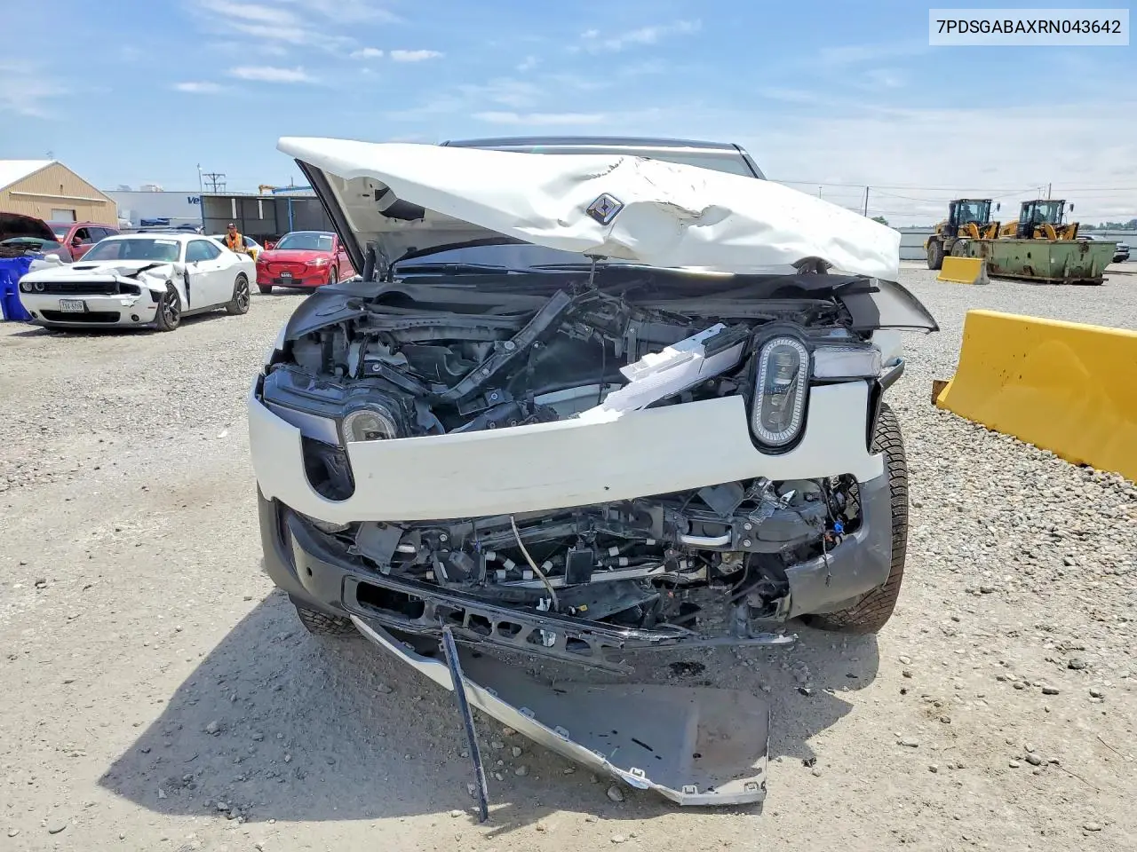 2024 Rivian R1S Adventure VIN: 7PDSGABAXRN043642 Lot: 55726536