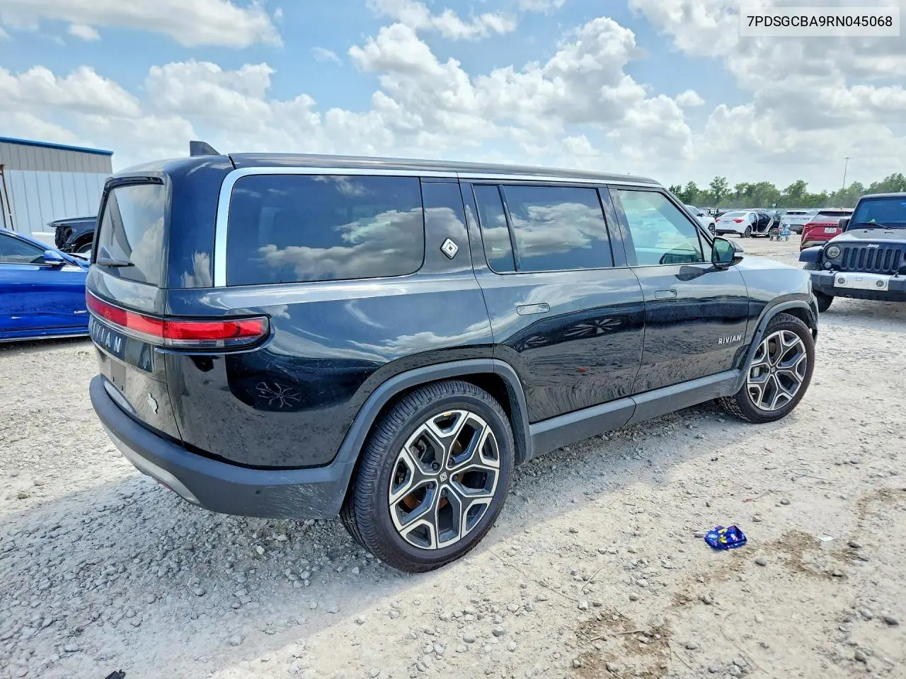 2024 Rivian R1S Adventure VIN: 7PDSGCBA9RN045068 Lot: 57830256