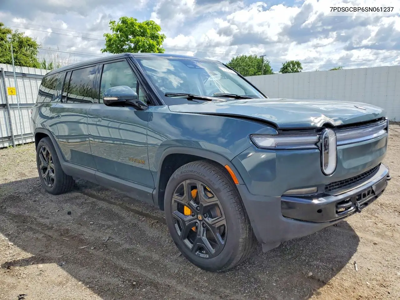 2025 Rivian R1S Premium VIN: 7PDSGCBP6SN061237 Lot: 57880526