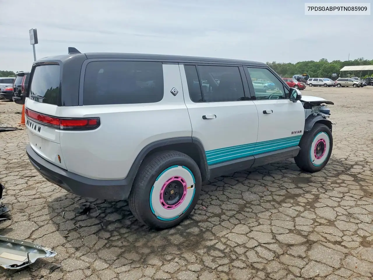 2026 Rivian R1S Premium VIN: 7PDSGABP9TN085909 Lot: 51177706
