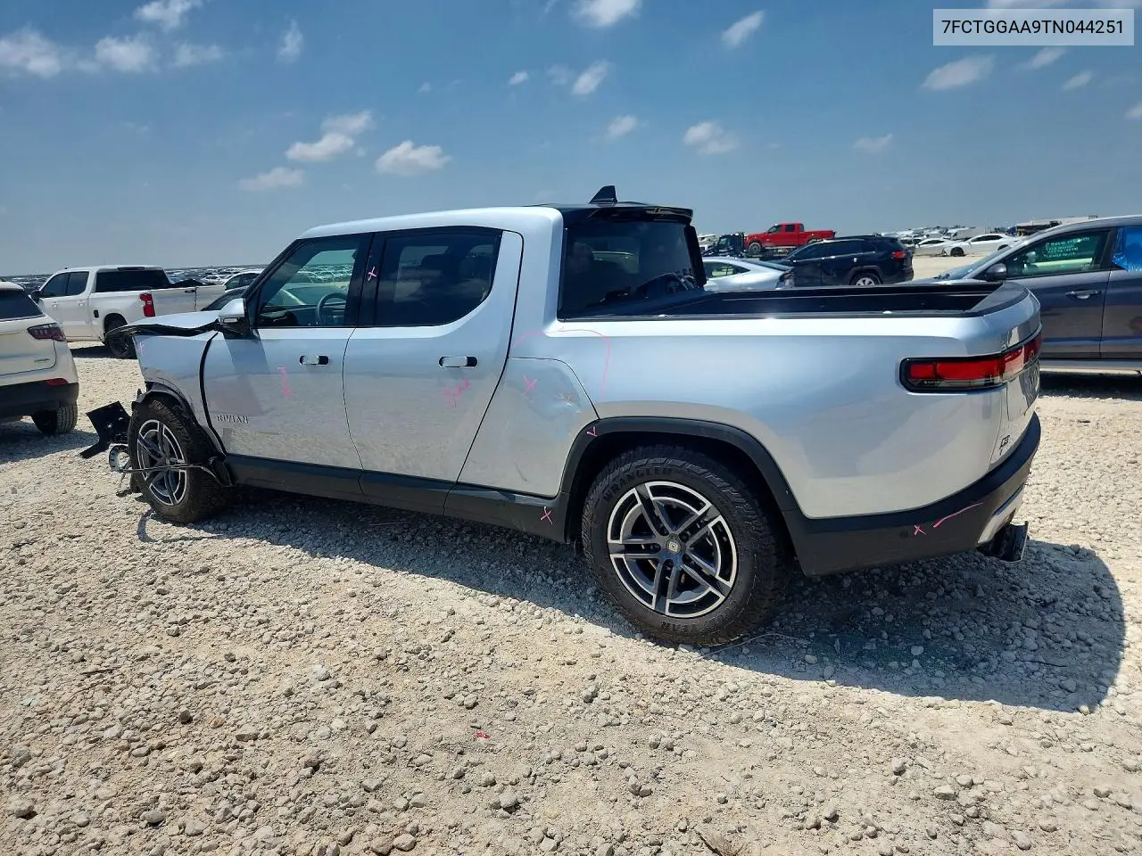 2026 Rivian R1T Adventure VIN: 7FCTGGAA9TN044251 Lot: 57998266